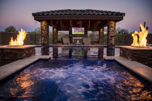 Shasta Pools - Residential Spa w_Feat